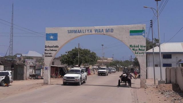 Several people were killed in explosions outside the city of Kismayo